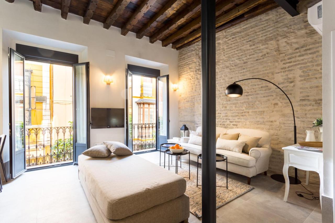 Oak & Sandstone Studio - Space Maison Apartments Sevilla Exterior foto